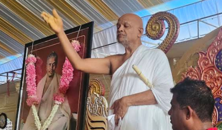 Peaceful room at Shree Sau Dharm Nivas Jain Dharmshala